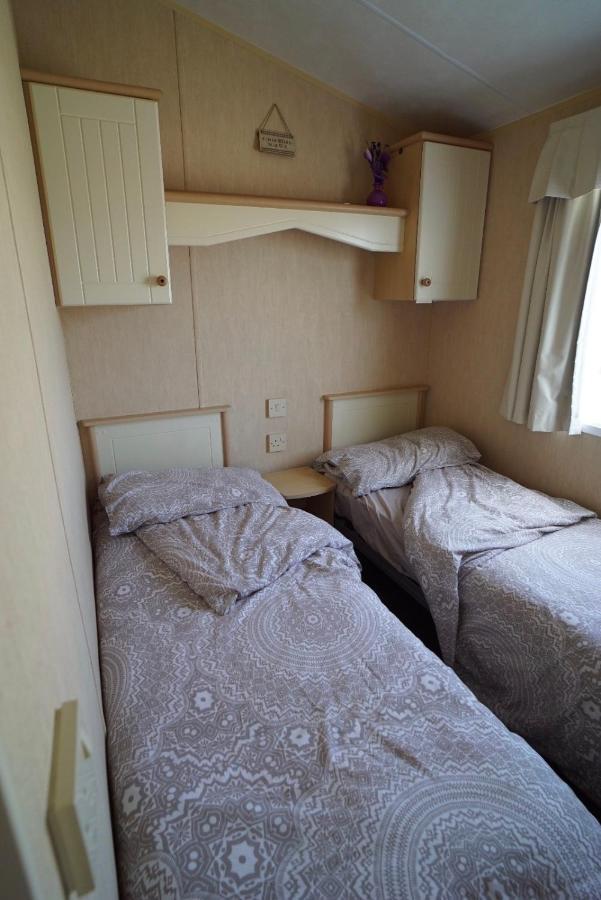 Lyntons 3 Bedroom Caravan Pets Stay Free Linen Included Heacham Exterior foto